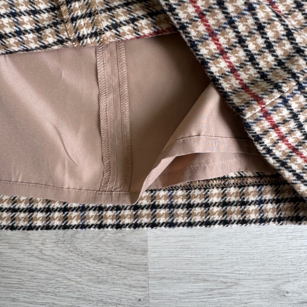 NWT J. Crew Plaid Women's Mini Skirt in Tan, Red, black checks Size 0 Fair Trade - Picture 4 of 9